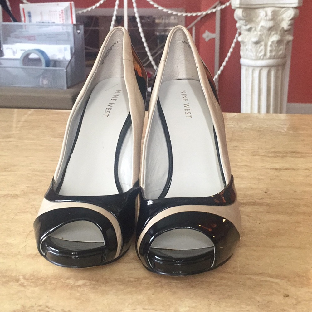 Nine West size 7 brand new heals without tags